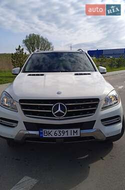 Внедорожник / Кроссовер Mercedes-Benz M-Class 2011 в 