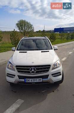 Внедорожник / Кроссовер Mercedes-Benz M-Class 2011 в 
