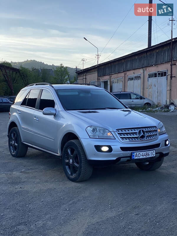 Внедорожник / Кроссовер Mercedes-Benz M-Class 2007 в 