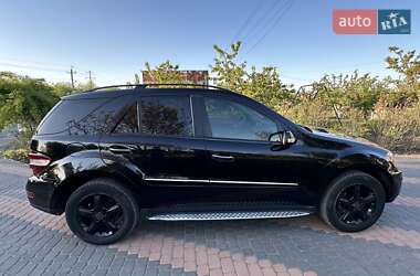 Внедорожник / Кроссовер Mercedes-Benz M-Class 2008 в 