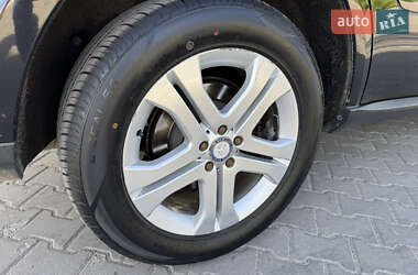 Внедорожник / Кроссовер Mercedes-Benz M-Class 2010 в 
