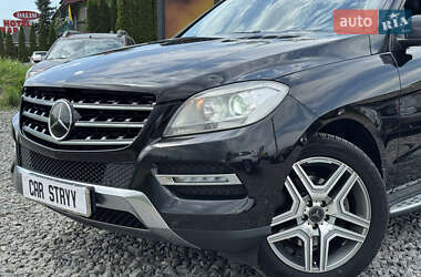 Внедорожник / Кроссовер Mercedes-Benz M-Class 2011 в 