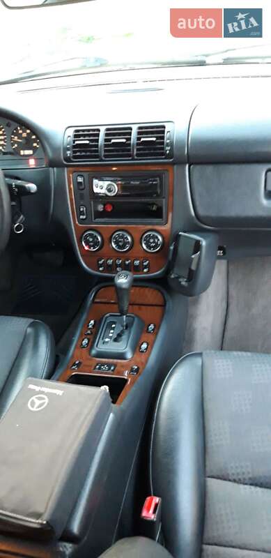Внедорожник / Кроссовер Mercedes-Benz M-Class 2004 в Черновцах