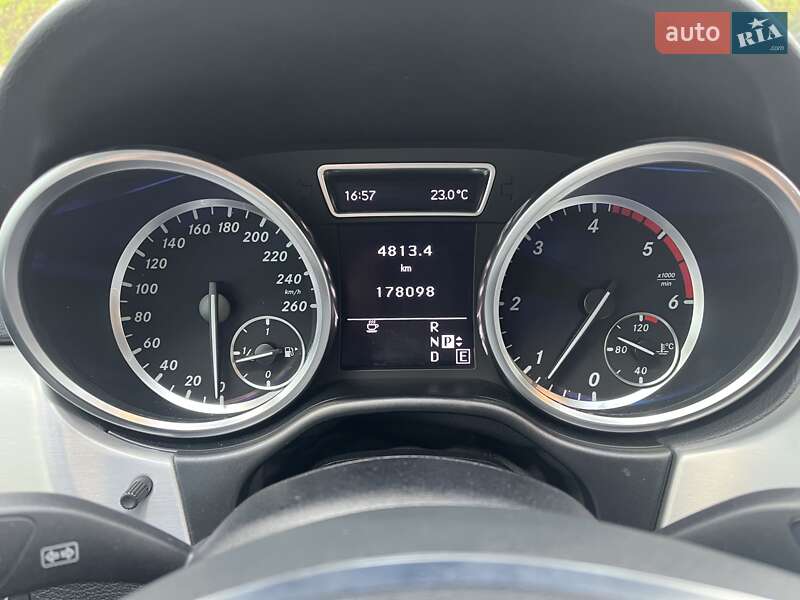Позашляховик / Кросовер Mercedes-Benz M-Class 2013 в Києві