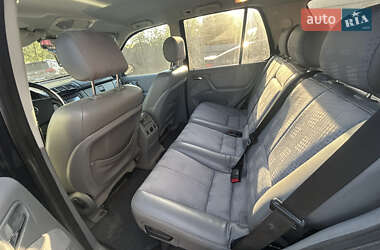 Внедорожник / Кроссовер Mercedes-Benz M-Class 2005 в 