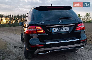 Внедорожник / Кроссовер Mercedes-Benz M-Class 2013 в 