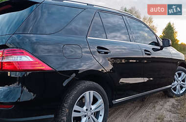 Внедорожник / Кроссовер Mercedes-Benz M-Class 2013 в 