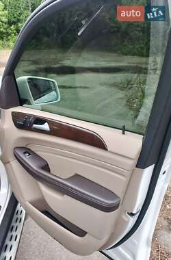 Внедорожник / Кроссовер Mercedes-Benz M-Class 2014 в 