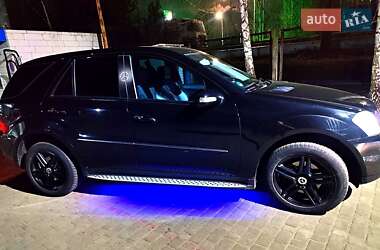 Внедорожник / Кроссовер Mercedes-Benz M-Class 2006 в 