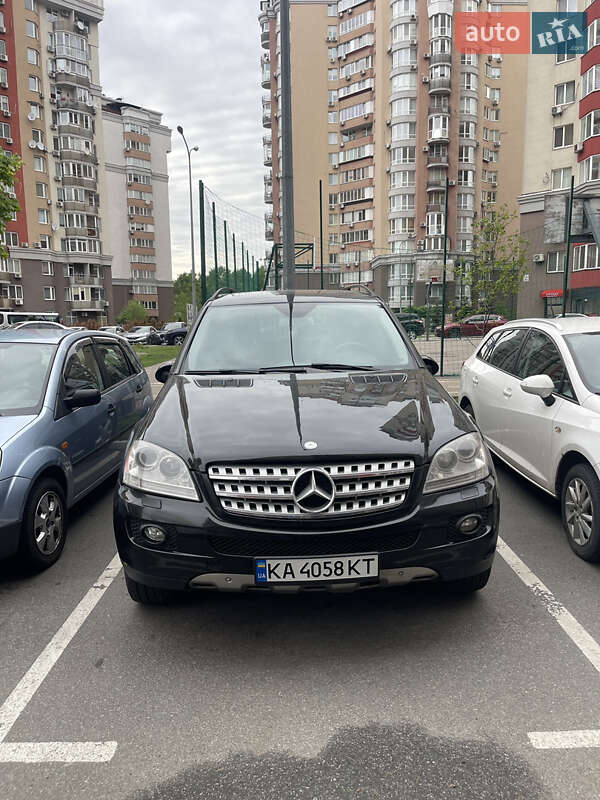 Mercedes-Benz M-Class 2008