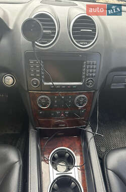 Внедорожник / Кроссовер Mercedes-Benz M-Class 2007 в 