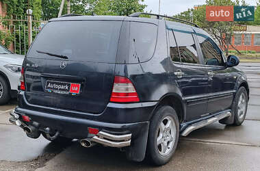 Позашляховик / Кросовер Mercedes-Benz M-Class 1999 в 