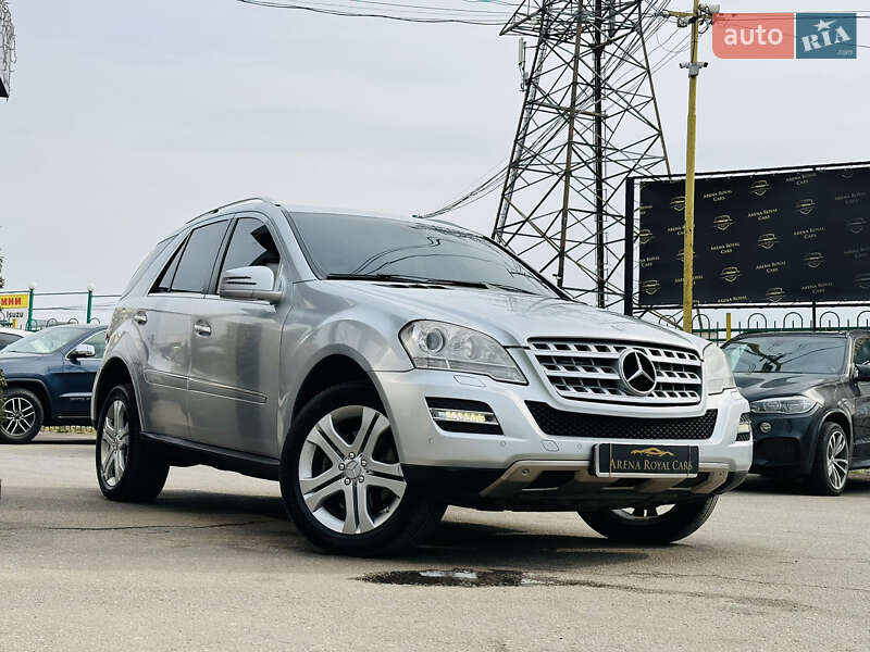 Внедорожник / Кроссовер Mercedes-Benz M-Class 2011 в Харькове
