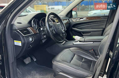 Позашляховик / Кросовер Mercedes-Benz M-Class 2011 в 