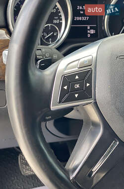 Позашляховик / Кросовер Mercedes-Benz M-Class 2011 в 