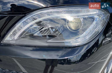 Позашляховик / Кросовер Mercedes-Benz M-Class 2011 в 