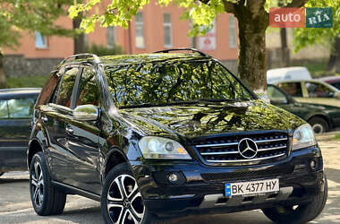 Позашляховик / Кросовер Mercedes-Benz M-Class 2007 в 