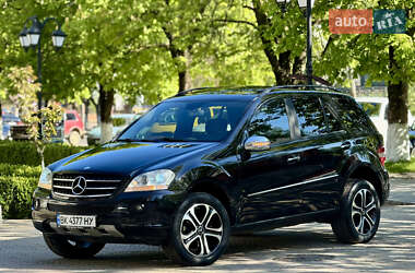 Позашляховик / Кросовер Mercedes-Benz M-Class 2007 в 