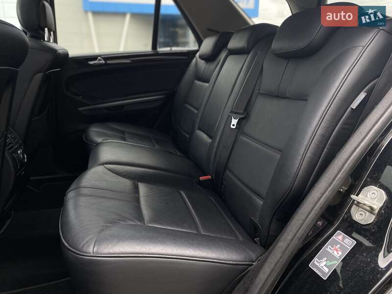 Позашляховик / Кросовер Mercedes-Benz M-Class 2009 в Києві
