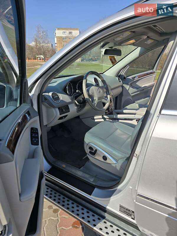 Позашляховик / Кросовер Mercedes-Benz M-Class 2010 в Обухові
