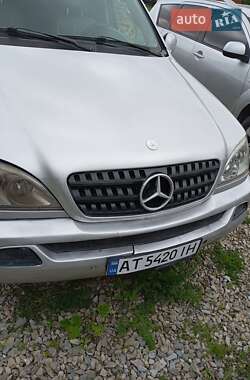 Внедорожник / Кроссовер Mercedes-Benz M-Class 2000 в 