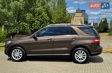 Позашляховик / Кросовер Mercedes-Benz M-Class 2015 в 