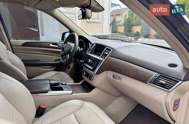 Позашляховик / Кросовер Mercedes-Benz M-Class 2015 в 
