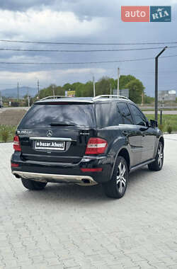 Внедорожник / Кроссовер Mercedes-Benz M-Class 2010 в 