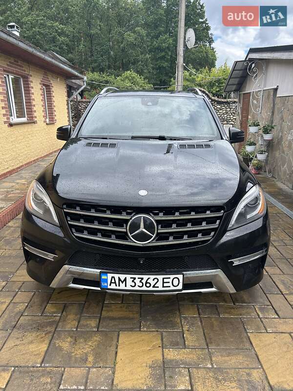 Внедорожник / Кроссовер Mercedes-Benz M-Class 2015 в Житомире фото 2 Внедорожник / Кроссовер Mercedes-Benz M-Class 2015 в Житомире