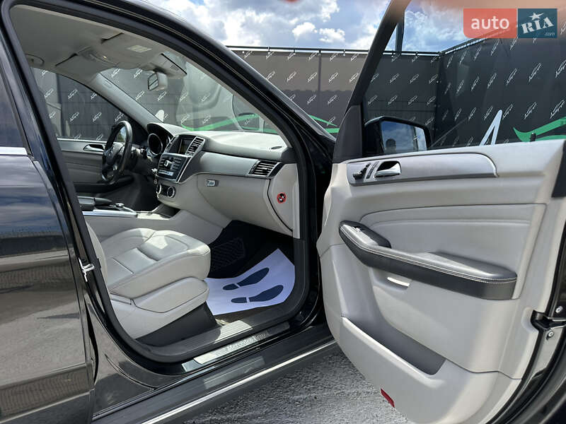 Внедорожник / Кроссовер Mercedes-Benz M-Class 2012 в Киеве