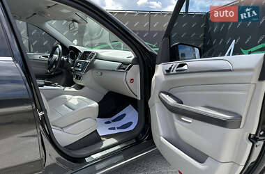 Позашляховик / Кросовер Mercedes-Benz M-Class 2012 в 