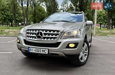 Позашляховик / Кросовер Mercedes-Benz M-Class 2009 в 