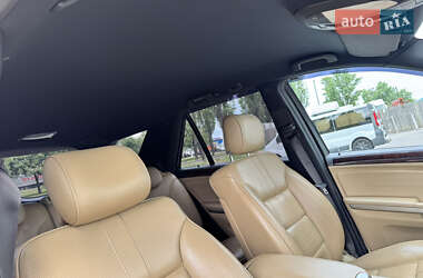 Позашляховик / Кросовер Mercedes-Benz M-Class 2009 в 