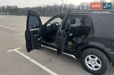Позашляховик / Кросовер Mercedes-Benz M-Class 2001 в 