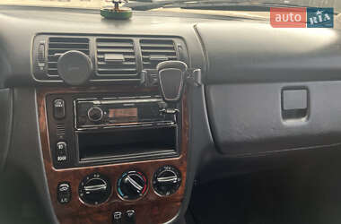 Позашляховик / Кросовер Mercedes-Benz M-Class 2001 в 