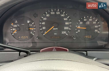 Внедорожник / Кроссовер Mercedes-Benz M-Class 2000 в 