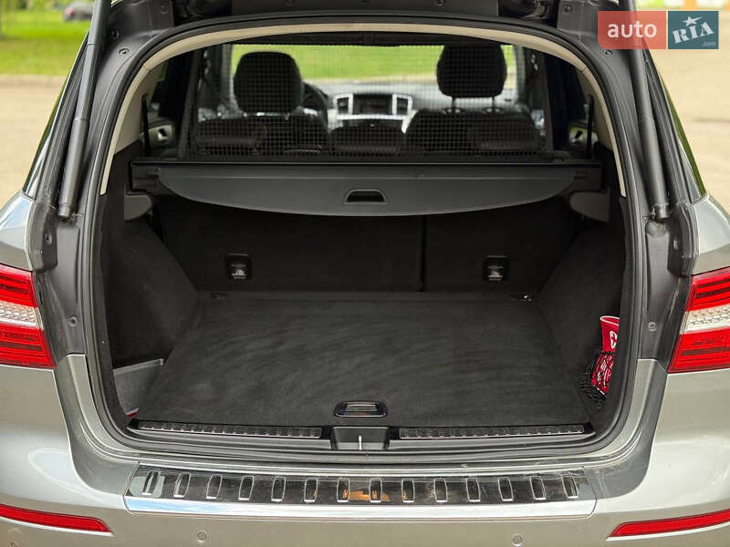 Внедорожник / Кроссовер Mercedes-Benz M-Class 2014 в Калуше