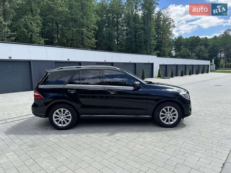 Позашляховик / Кросовер Mercedes-Benz M-Class 2014 в Ковелі