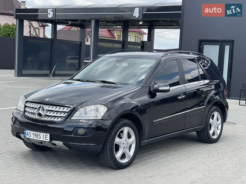 Mercedes-Benz M-Class 2006