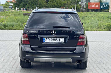 Внедорожник / Кроссовер Mercedes-Benz M-Class 2006 в 