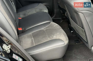 Внедорожник / Кроссовер Mercedes-Benz M-Class 2010 в 