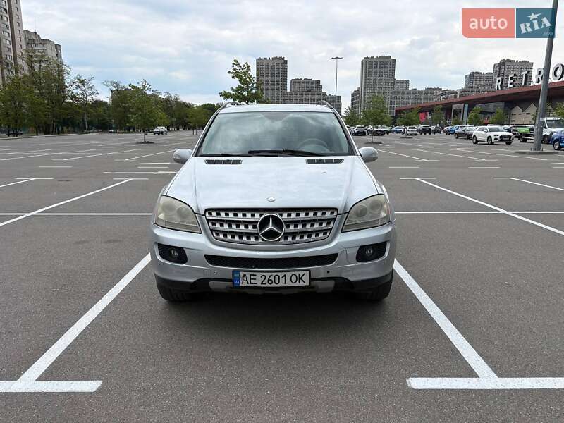 Mercedes-Benz M-Class 2007