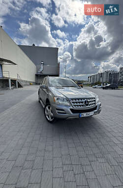 Позашляховик / Кросовер Mercedes-Benz M-Class 2011 в Львові