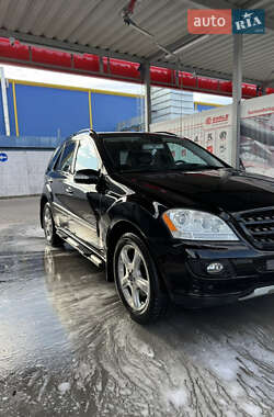 Внедорожник / Кроссовер Mercedes-Benz M-Class 2006 в Ивано-Франковске
