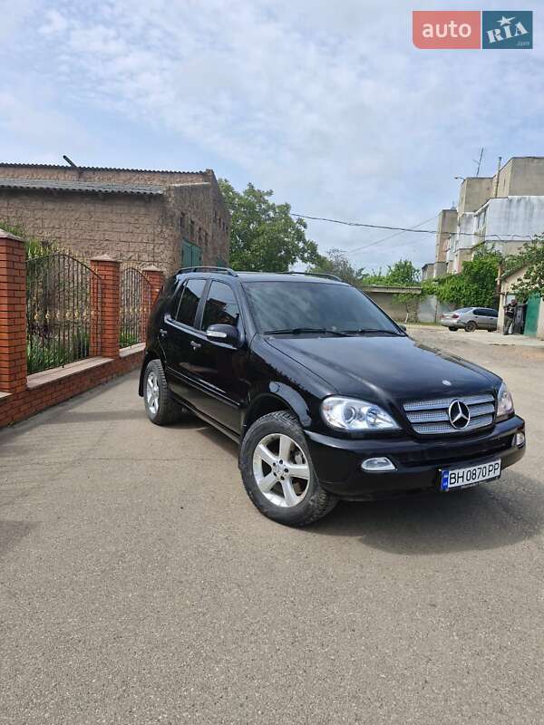 Внедорожник / Кроссовер Mercedes-Benz M-Class 2004 в Белгороде-Днестровском