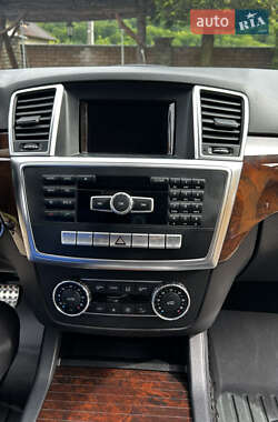 Внедорожник / Кроссовер Mercedes-Benz M-Class 2015 в 