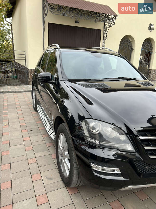 Позашляховик / Кросовер Mercedes-Benz M-Class 2011 в Івано-Франківську фото 11 Позашляховик / Кросовер Mercedes-Benz M-Class 2011 в Івано-Франківську