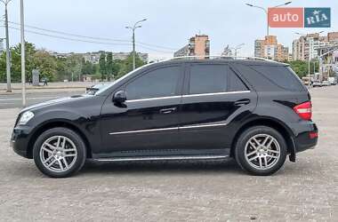 Внедорожник / Кроссовер Mercedes-Benz M-Class 2008 в 