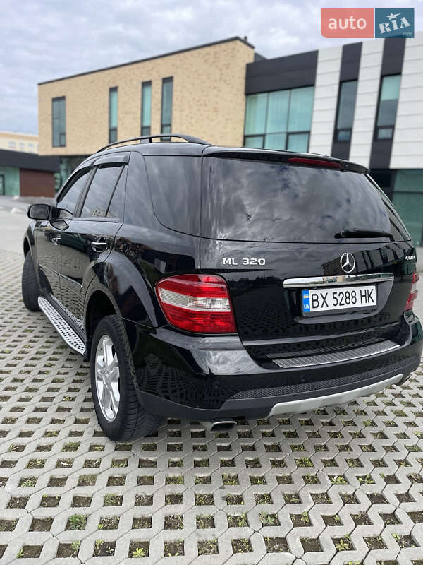 Позашляховик / Кросовер Mercedes-Benz M-Class 2007 в Хмельницькому