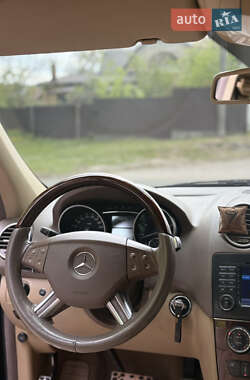 Позашляховик / Кросовер Mercedes-Benz M-Class 2005 в 